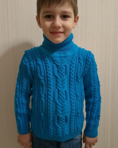 Maglione con trecce per bambino