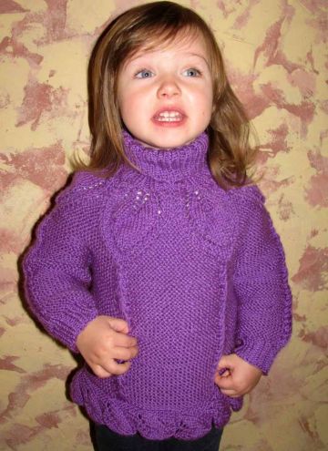 Maglione per la bambina con punto foglie