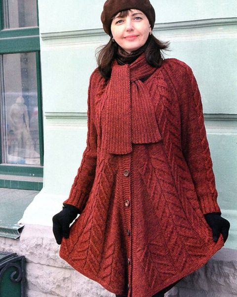 Cappotto - poncho con la sciarpa