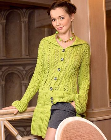 Cardigan con un ampio collo e assetto cintura