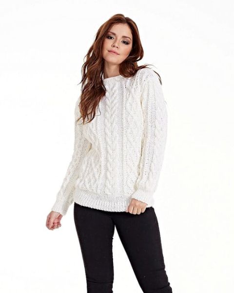 Pull con rombi ajour e con trecce