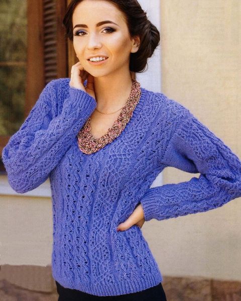 Pull con una combinazione di punto fantasia