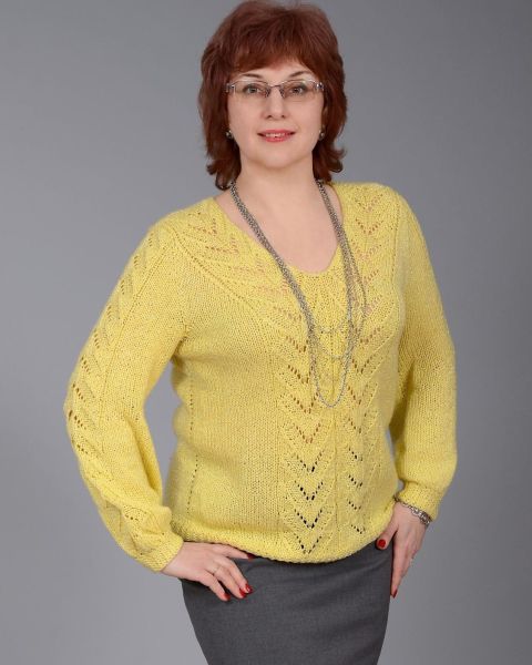 Pullover con lo scollo a V