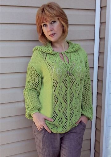 Pull estivo con cappuccio