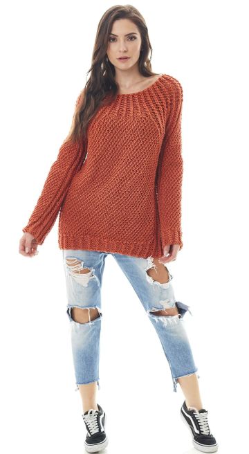 Pull con sprone rotondo a punto treccia ajour