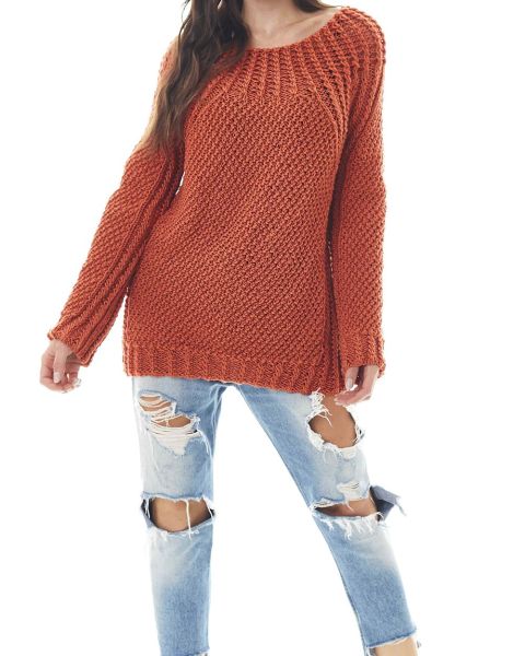 Pull con sprone rotondo a punto treccia ajour