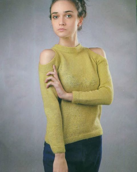 Pullover con spalle scoperte